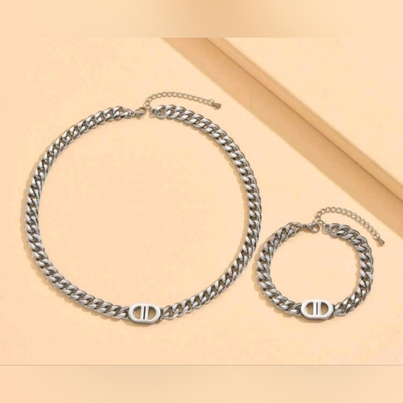 Dior Style Jewelry - Picture 2 of 9